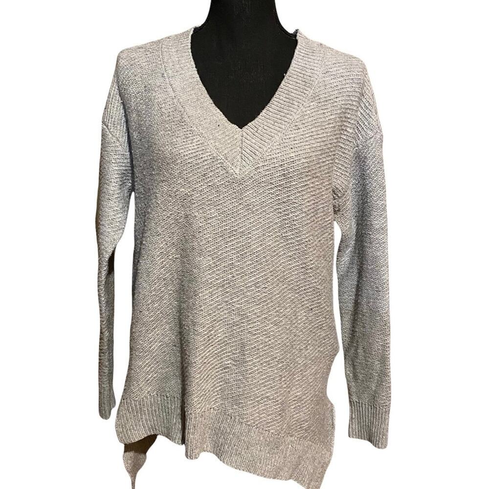 Dex Asymmetrical Hem V-Neck Gray Tunic Sweater Women's S Small